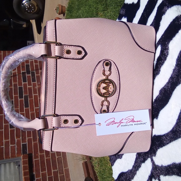 Marilyn Monroe Handbags - NEW! Marilyn Monroe small handbag/purse